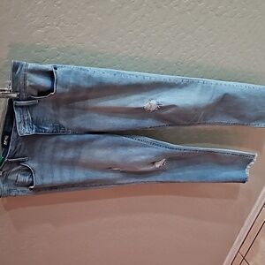 NWT! New Buffalo Distressed Jeans Womens 12. Cute!!